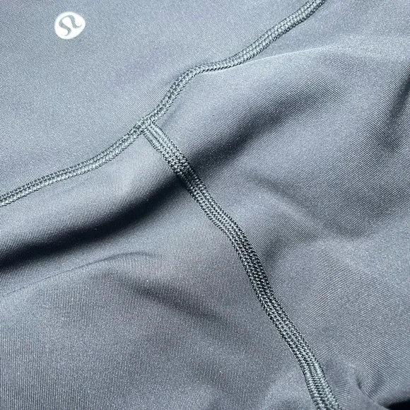 Lululemon Wunder Under High Rise 25” Full On Luxtreme Black Leggings Size 8 - Picture 13 of 15